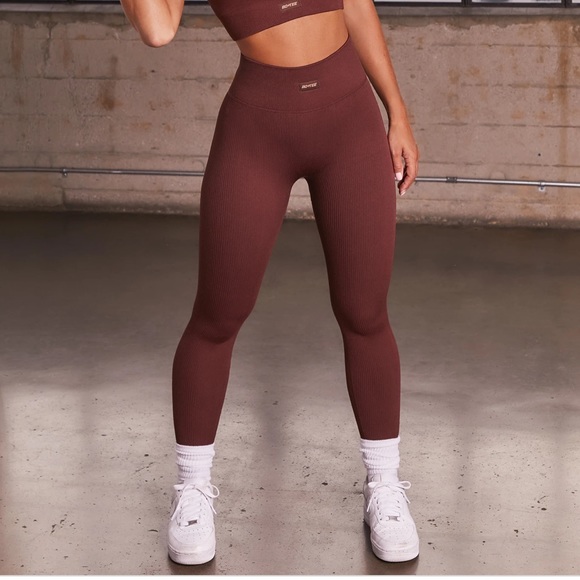 Oh Polly Pants - NWT Oh Polly Bo+Tee Back in Gear ribbed legging in dark brown